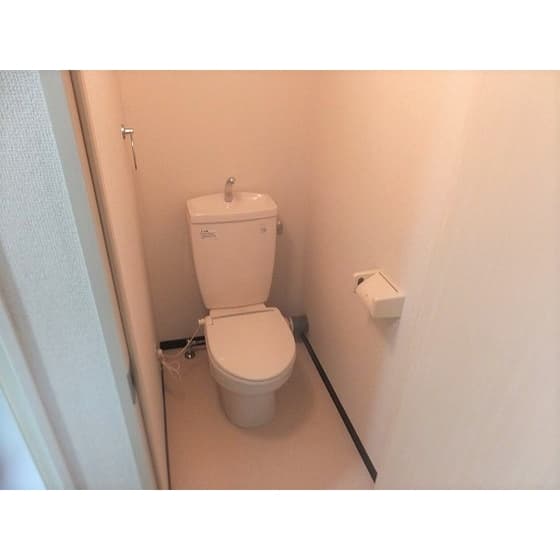 Room image 11