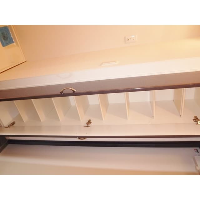 Room image 16