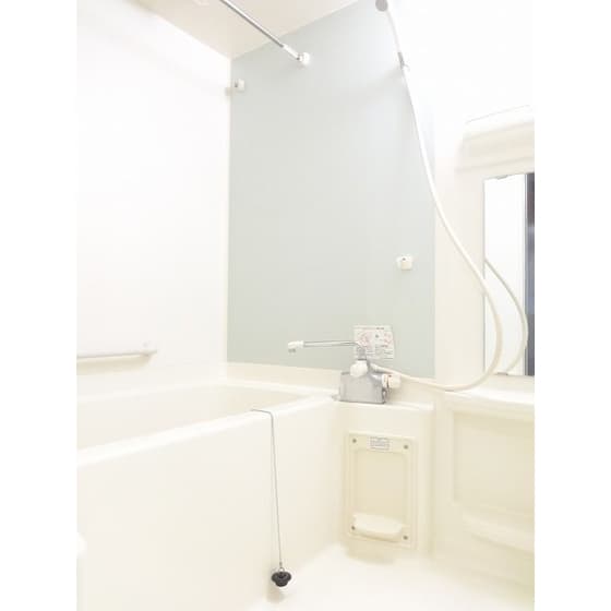 Room image 10