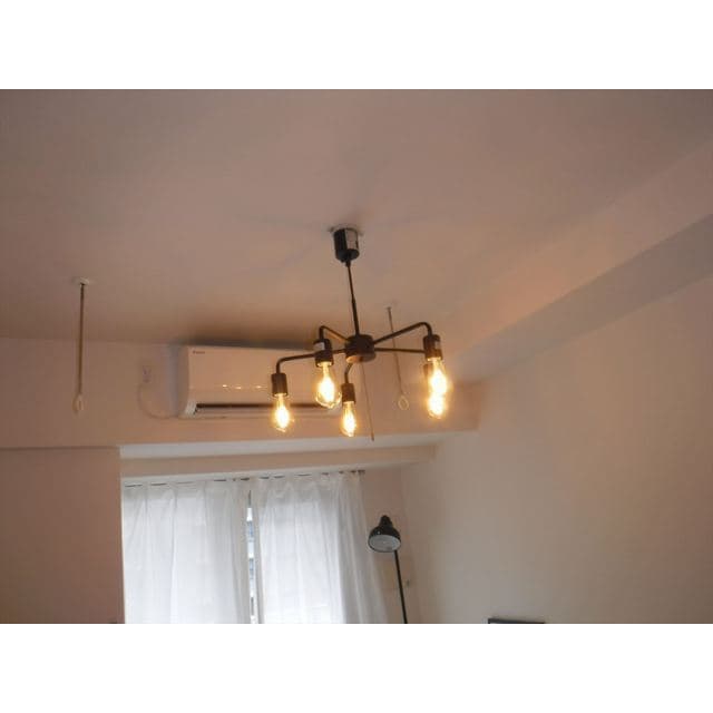 Room image 11