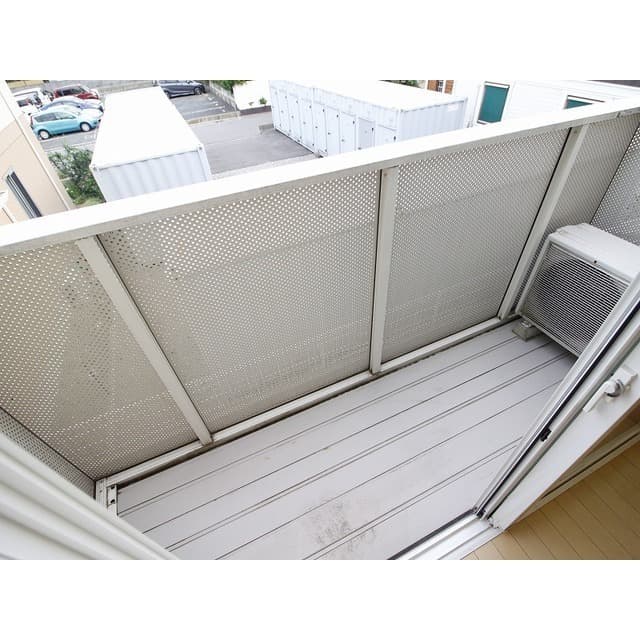 Room image 12