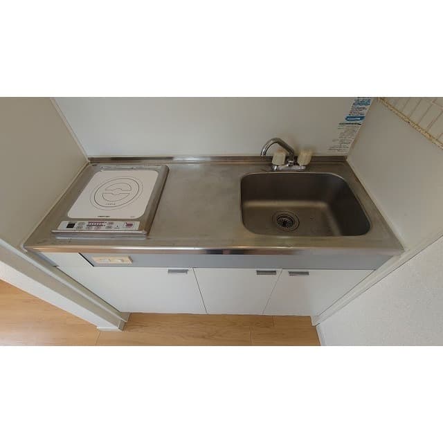 Room image 9