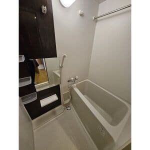 Room image 15