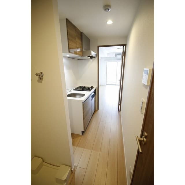Room image 12