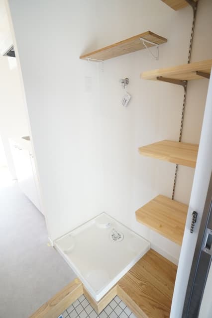 Room image 14