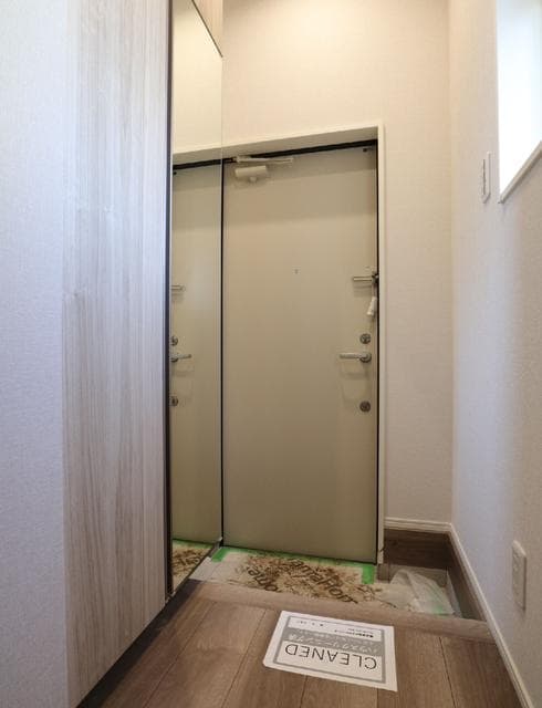 Room image 9