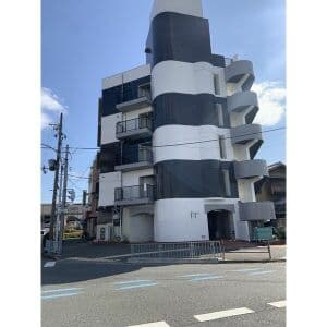 Main interior of Marine Plaza Ishizu