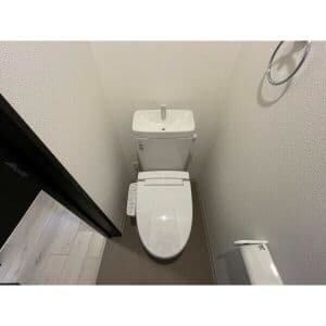 Room image 14