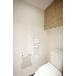 Room image 15