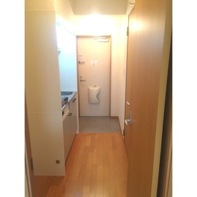 Room image 13