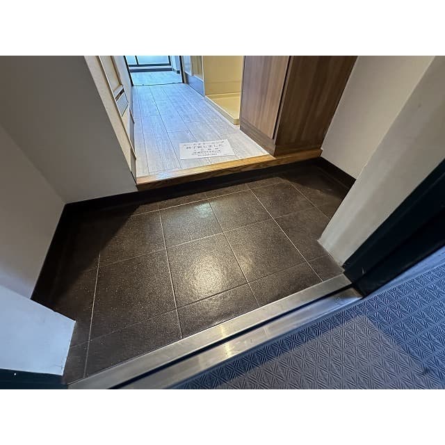 Room image 15