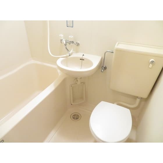 Room image 10
