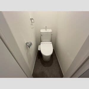Room image 12