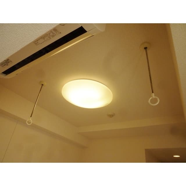 Room image 13