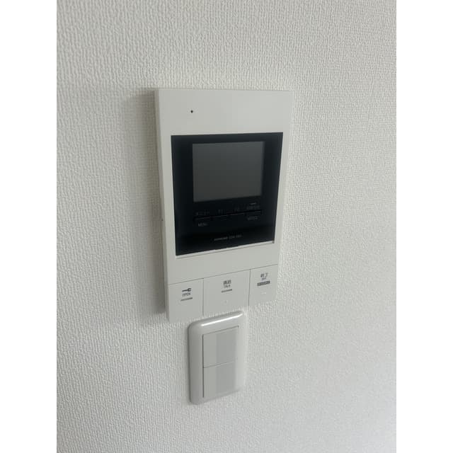 Room image 16