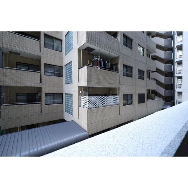 Room image 10
