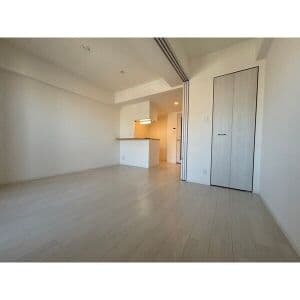 Room image 12