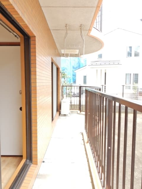 Room image 14