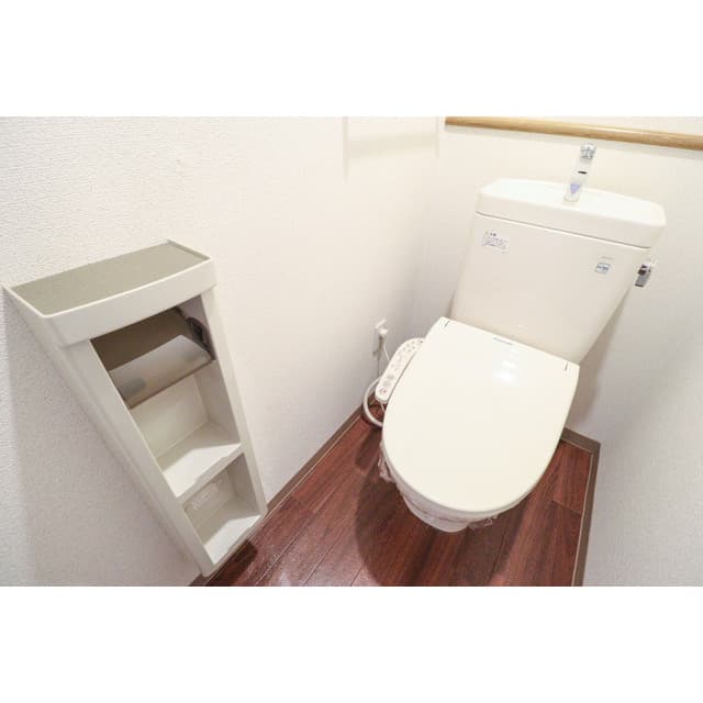 Room image 12