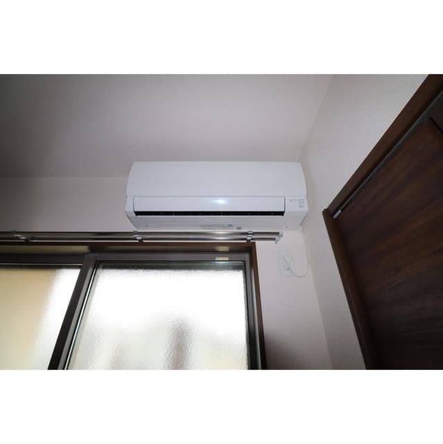 Room image 16