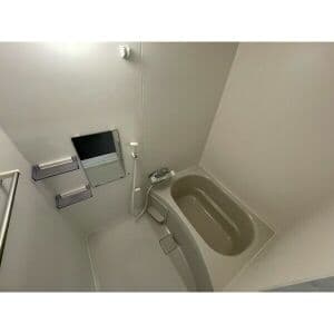 Room image 15