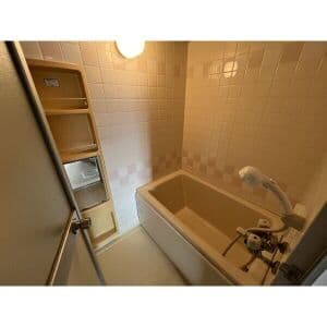 Room image 16