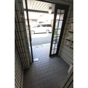 Room image 8