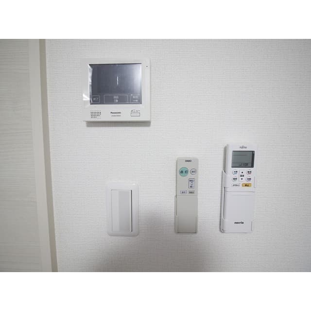 Room image 11