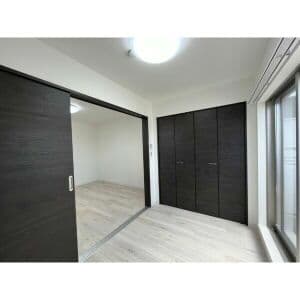 Room image 12