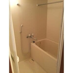Room image 12