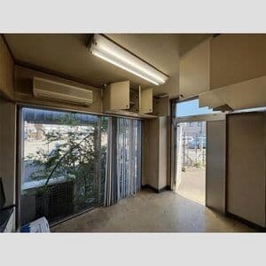 Room image 12