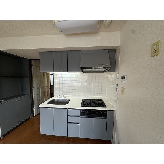 Room image 9