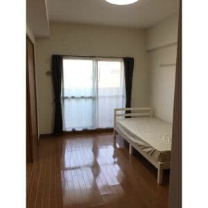 Room image 15