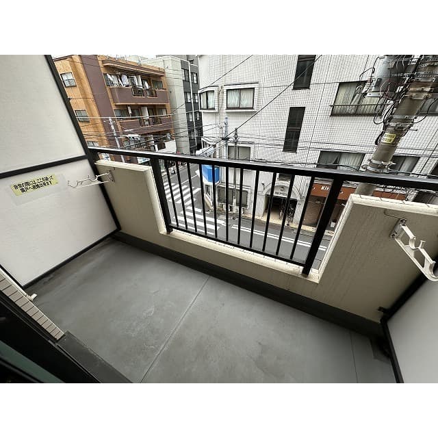 Room image 14