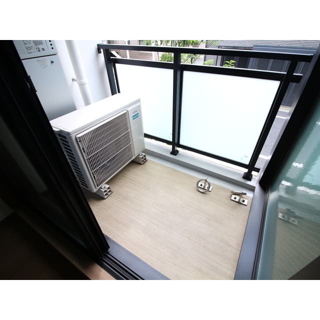 Room image 12