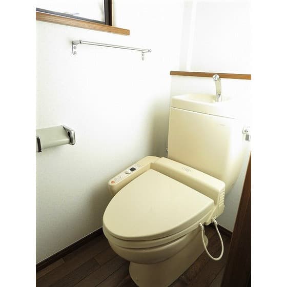 Room image 10