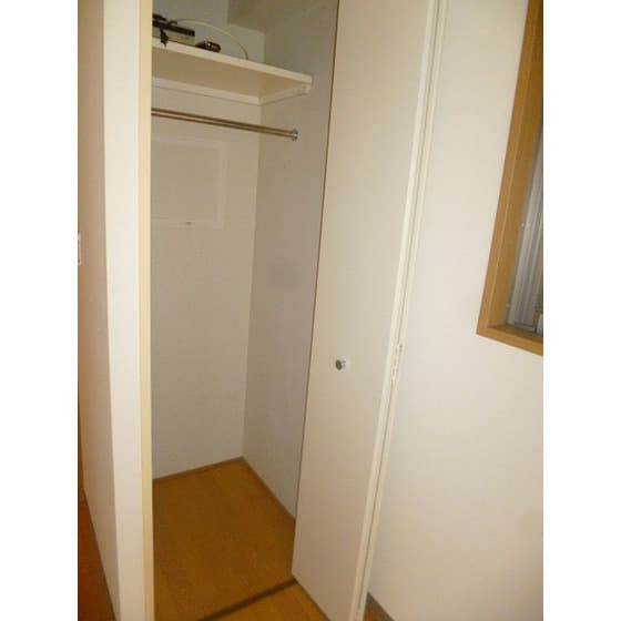 Room image 16