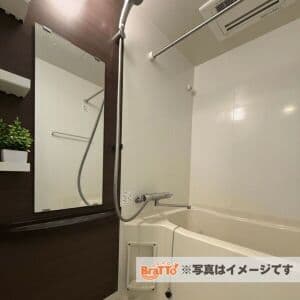 Room image 9