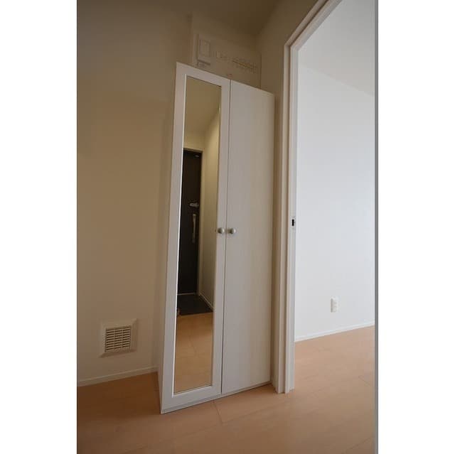 Room image 14