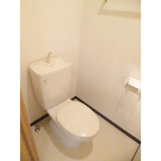 Room image 11