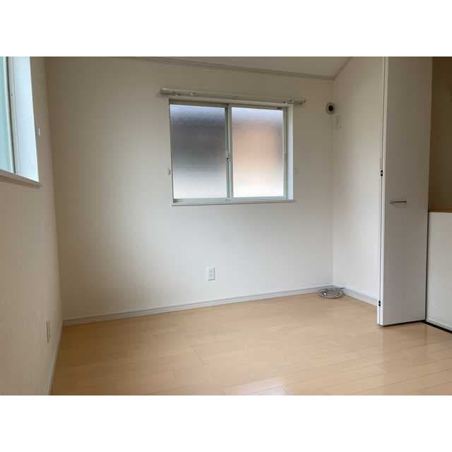 Room image 13
