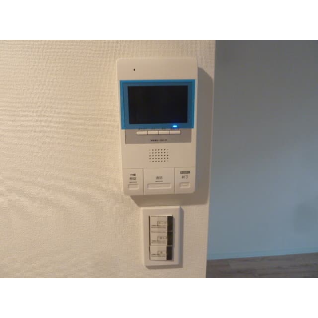 Room image 11