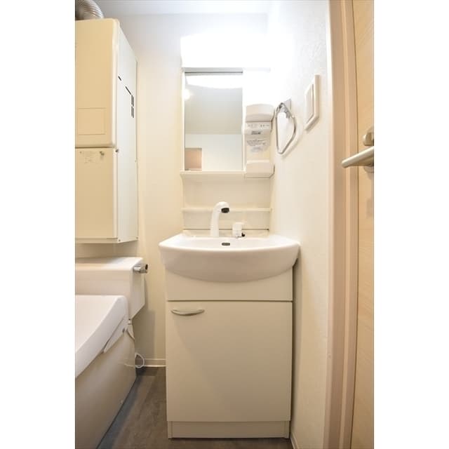 Room image 9