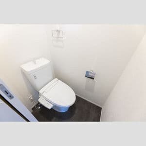 Room image 9