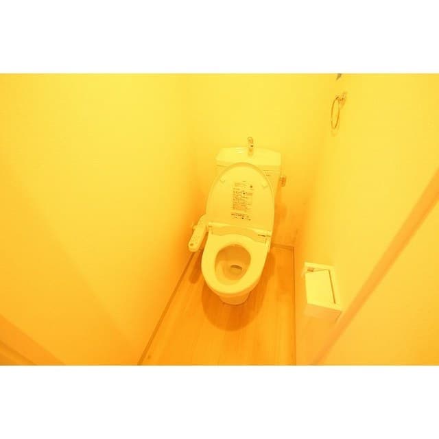Room image 10