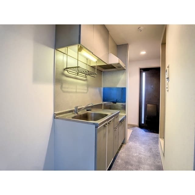 Room image 9