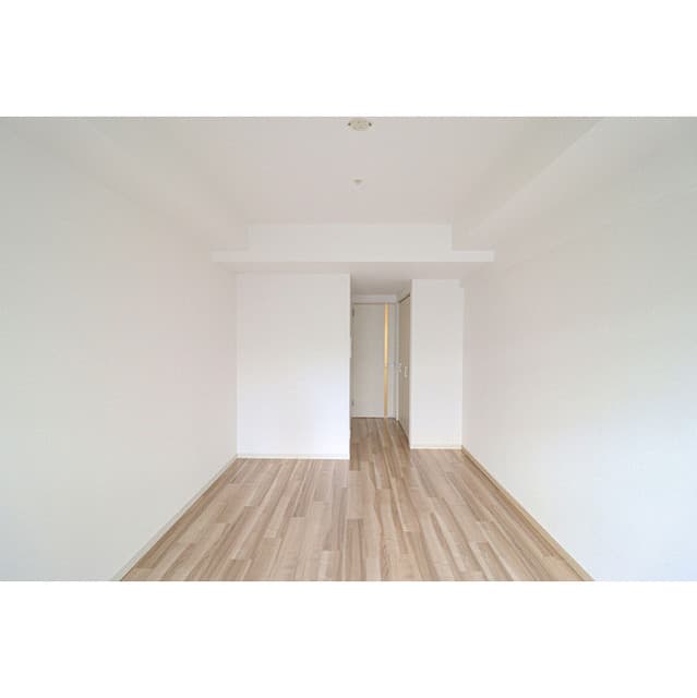 Room image 14