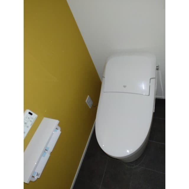 Room image 15