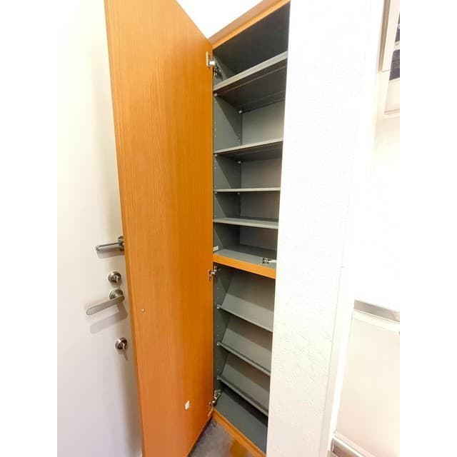 Room image 12