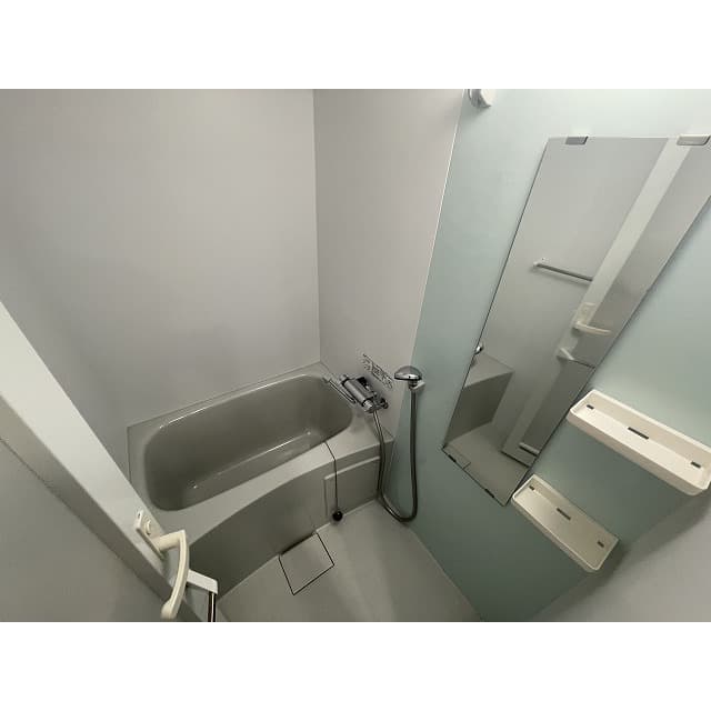 Room image 9